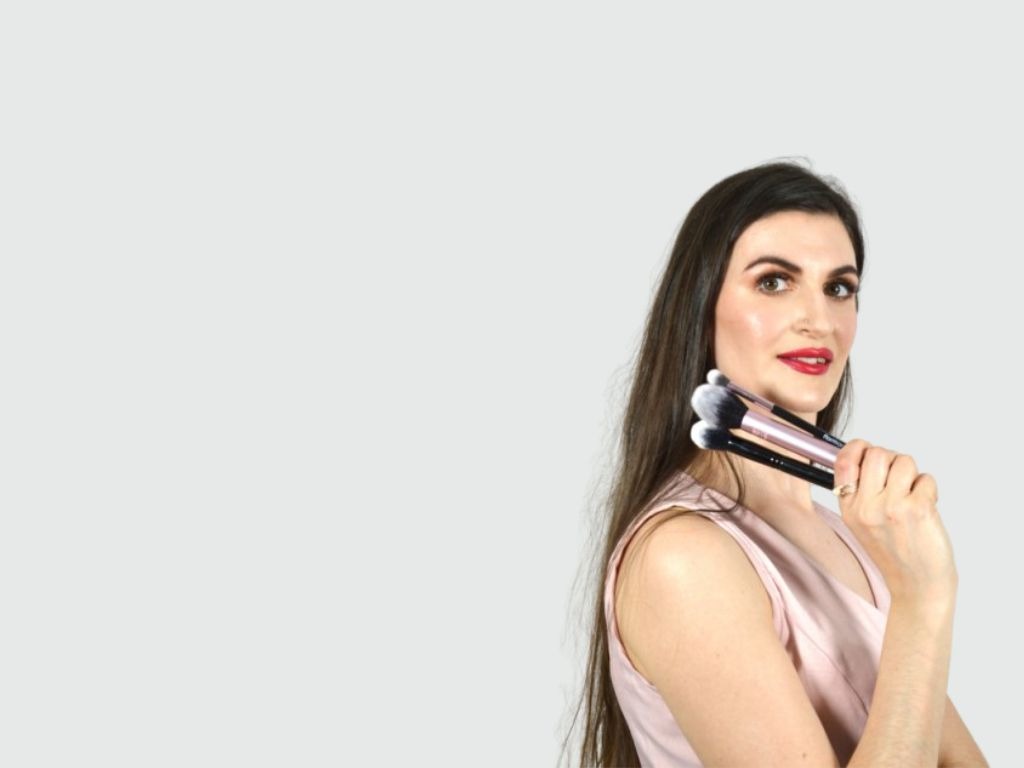serviços maquilhagem estética unhas massagem pestanas design sobrancelhas tratamentos corporais faciais